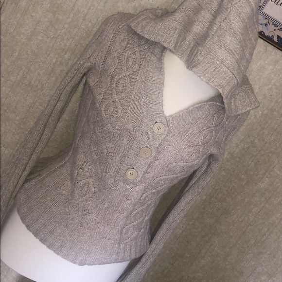 Daytrip Sweaters - Daytrip size medium